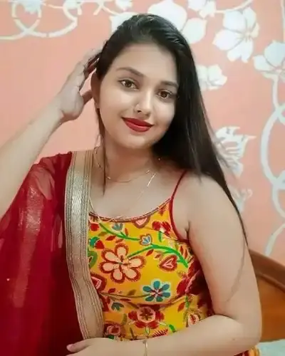 Call Girl in Moreh